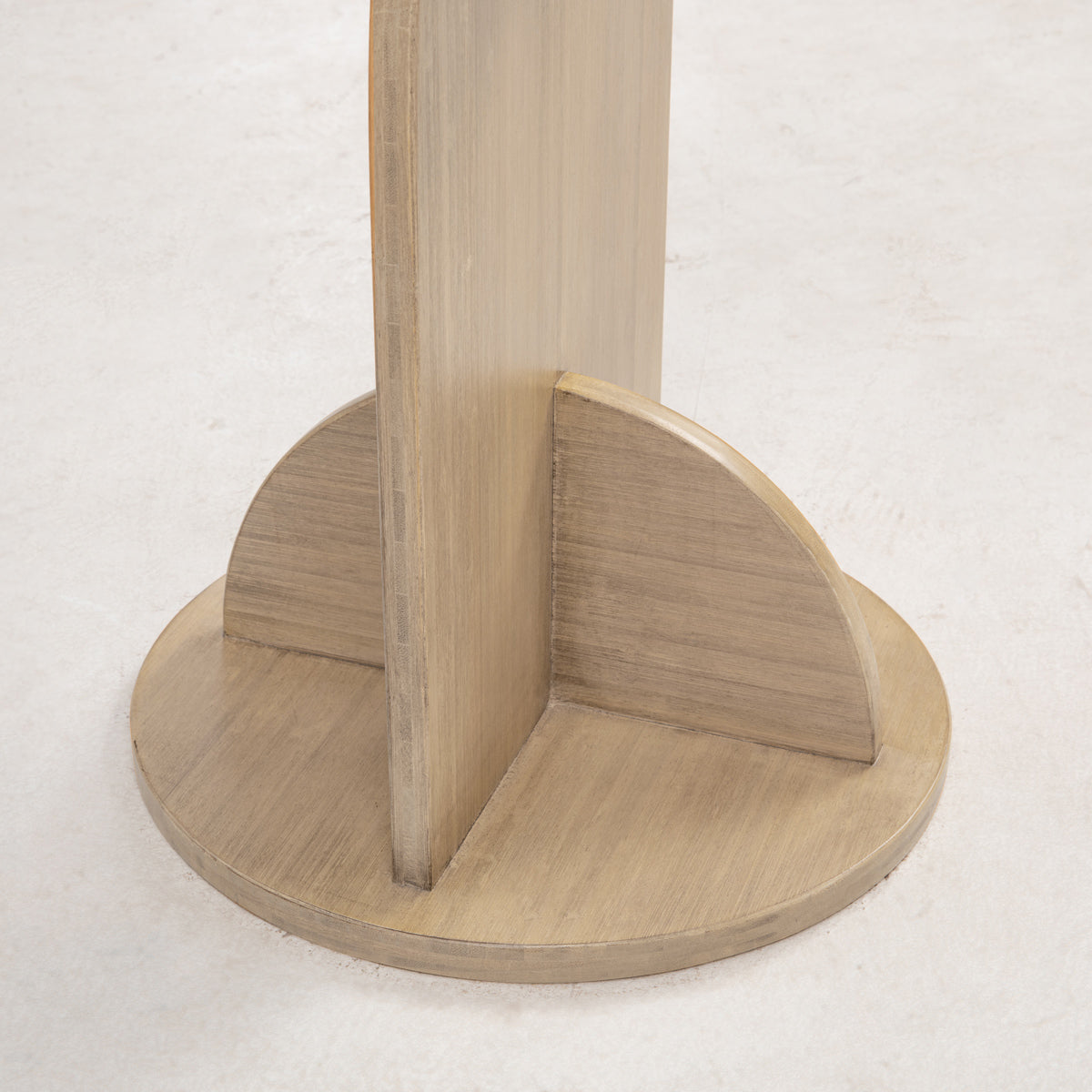 Crescent End Table Viesso