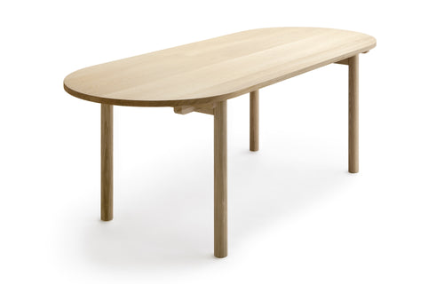 Basic Table by Nikari - Oval, Oak.