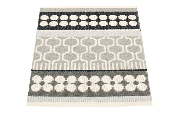 ASTA Warm Grey (Sample) by pappelina