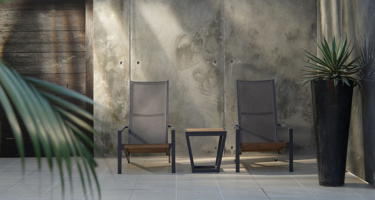 Bondi Adirondack (Full Sling) by Mamagreen, showing bondi adirondack (full sling) in live shot.