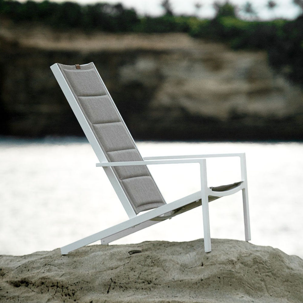 Bondi Adirondack (Padded Sling) by Mamagreen, showing bondi adirondack (padded sling) in live shot.