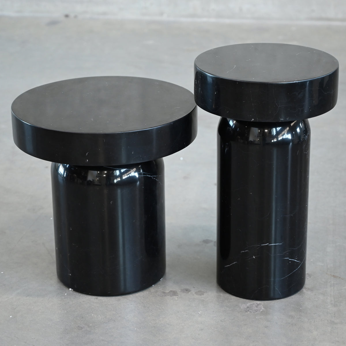 Duro End Table by Mobital, showing front view of duro end table.