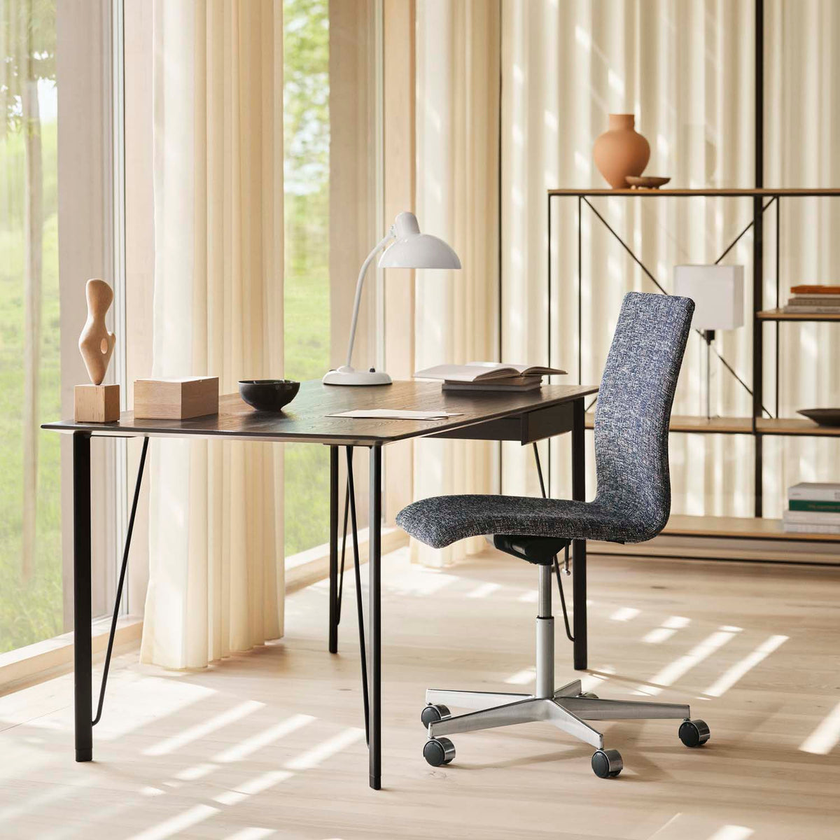 FH3605 Desk by Fritz Hansen, showing FH3605 desk in live shot.