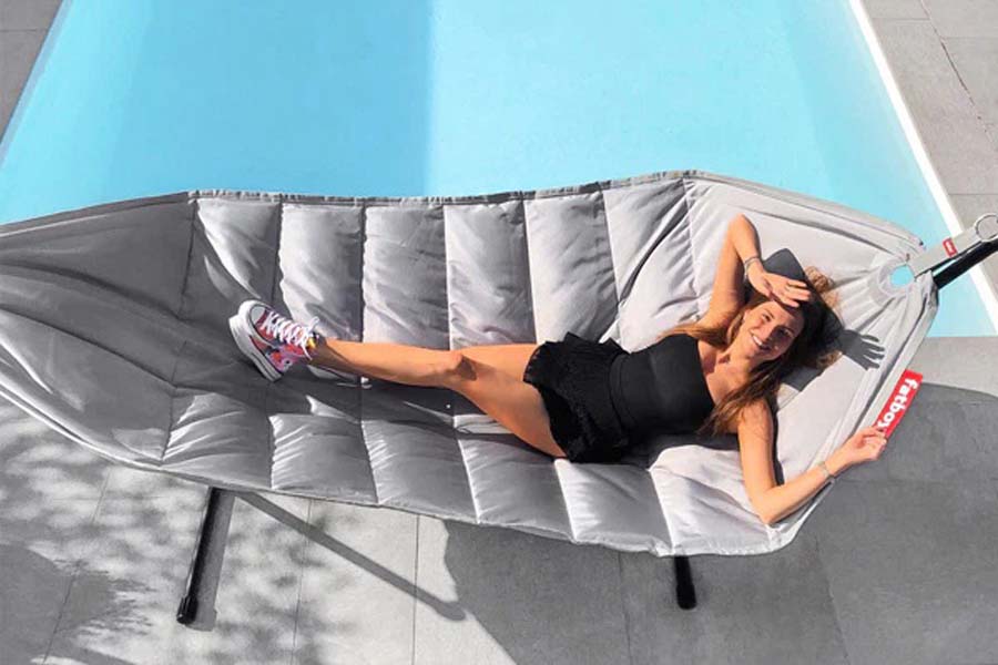 Headdemock Deluxe Hammock by Fatboy, showing headdemock deluxe hammock in live shot.