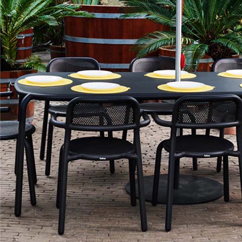 Toni Chair by Fatboy, showing toni chair in live shot.