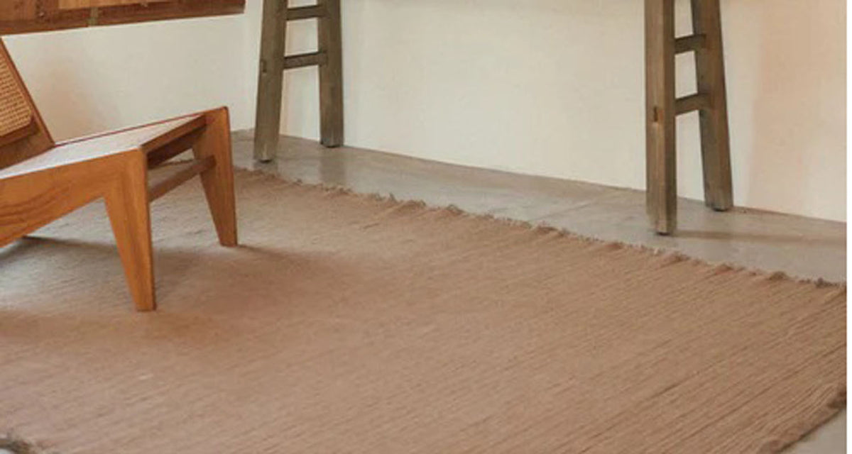 Handloom Rug by Lorena Canals, showing handloom rug in live shot.