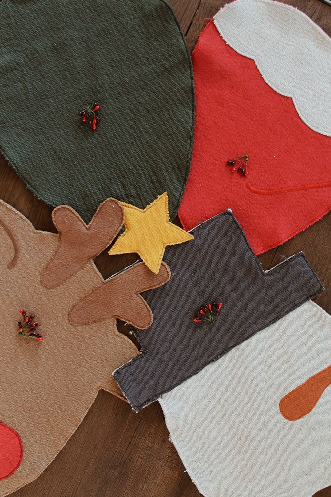 Set of 4 Christmas Placemats by Lorena Canals