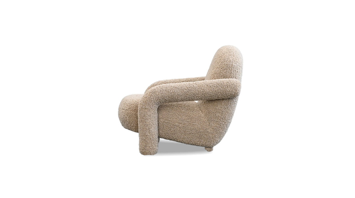 Blume Lounge Chair in Fawn