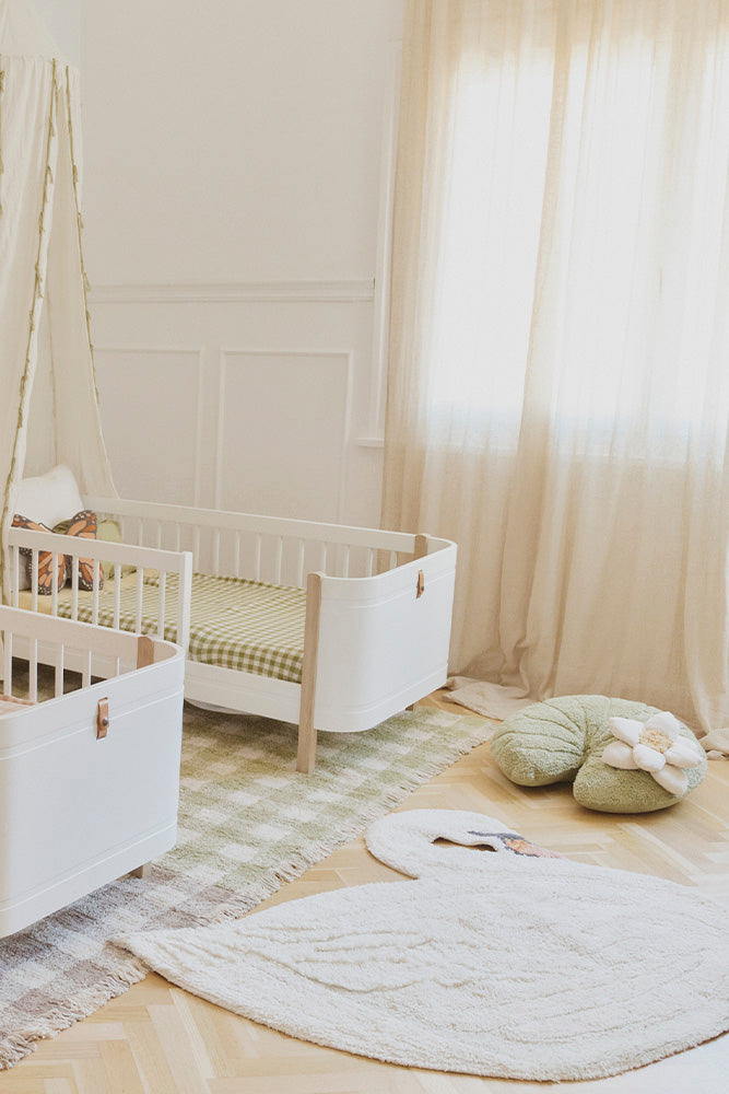 Washable Swan Rug by Lorena Canals