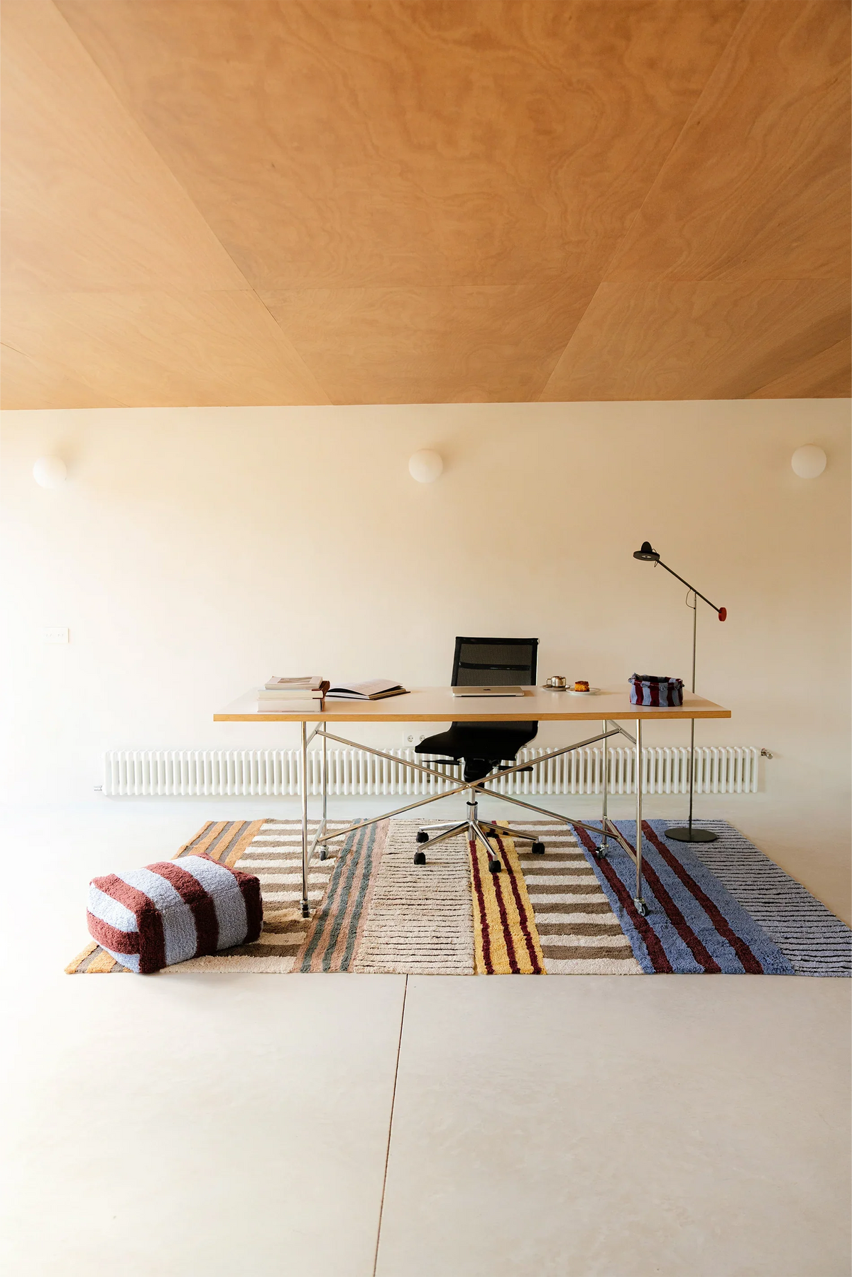 Pouf Lines by Lorena Canals