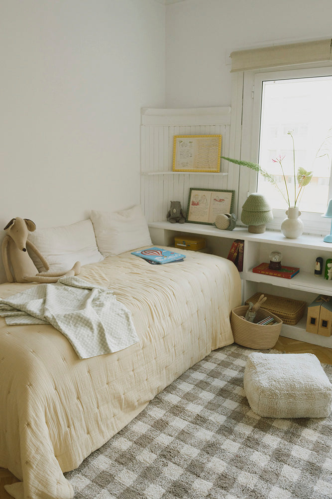 Pouf Vichy by Lorena Canals