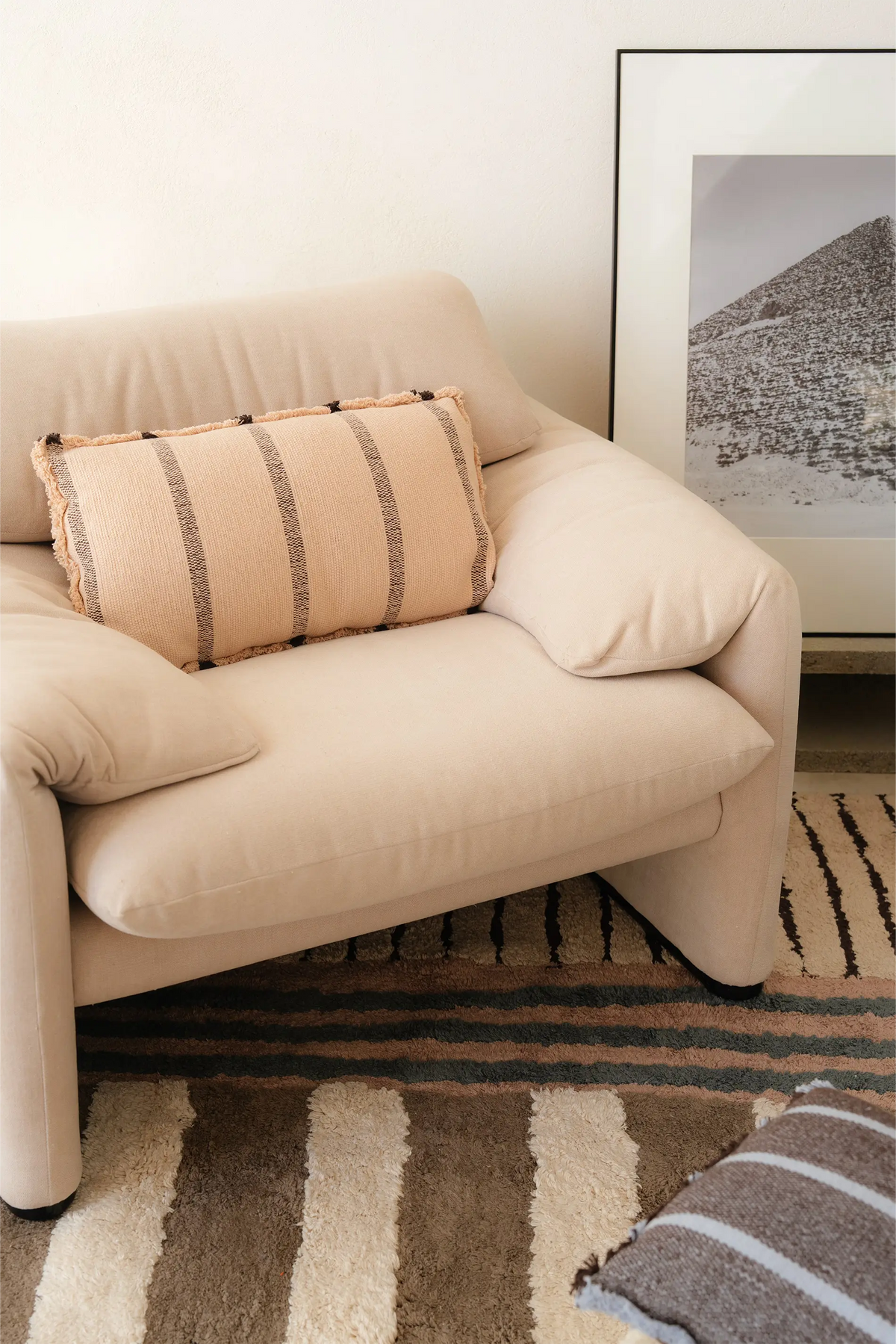 Cushion Lines by Lorena Canals