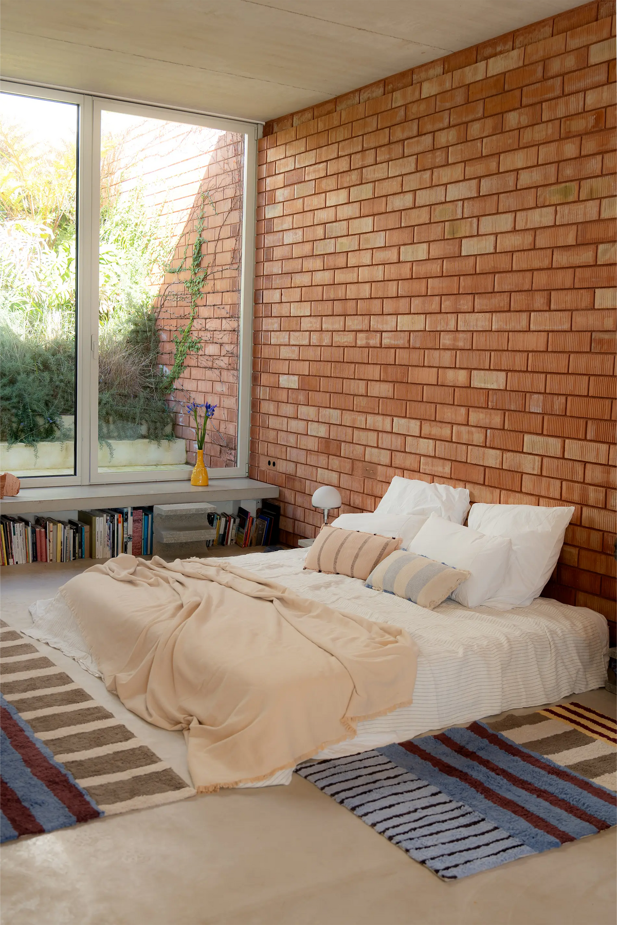 Cushion Lines by Lorena Canals