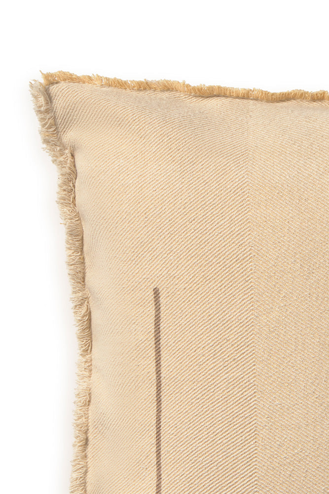 Cushion Vertical by Lorena Canals