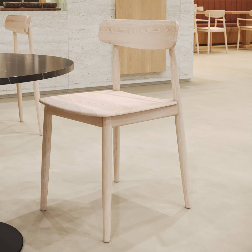 Alamosa Chair by Kollektiff, showing alamosa chair in live shot.