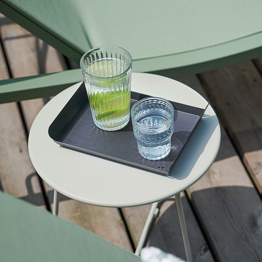 Alto Metal Tray by Fermob, showing alto tray in live shot.