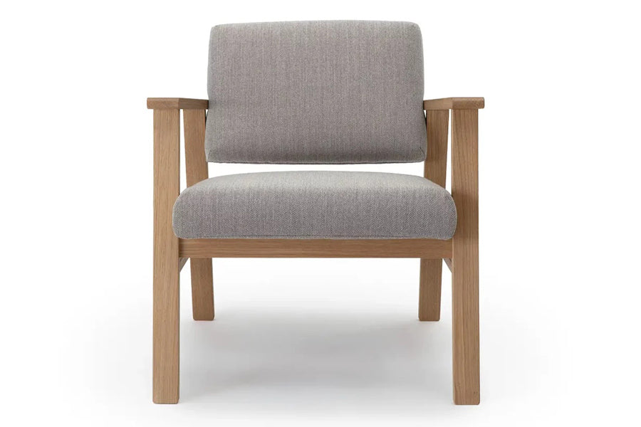 Archetyp Lounge Chair by Nikari, showing front view of archetyp lounge chair.