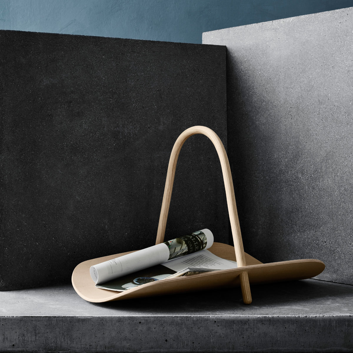 Basket by Fritz Hansen, showing basket in live shot.