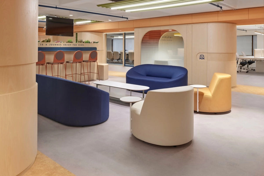 Bold Mobile Lounge Chair by B&T, showing bold mobile lounge chairs in live shot.