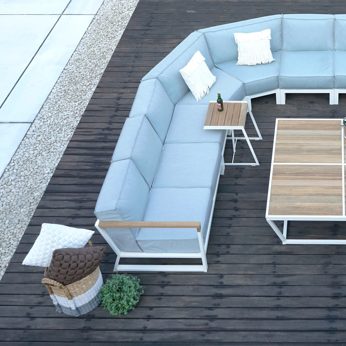 Bondi Beau Configuration 5 by Mamagreen, showing closeup view of bondi beau configuration 5 in live shot.