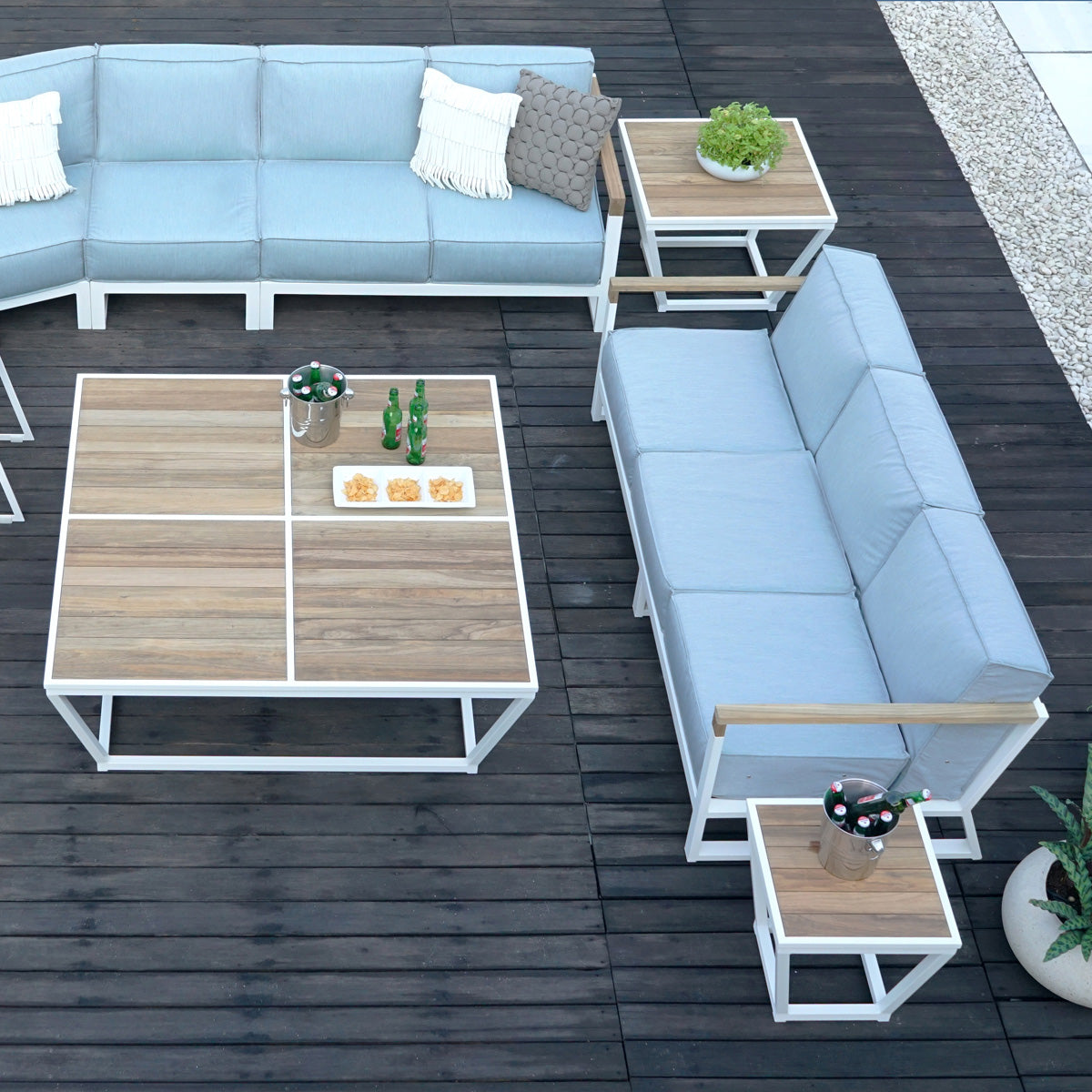 Bondi Beau Configuration 5 by Mamagreen, showing closeup view of bondi beau configuration 5 in live shot.
