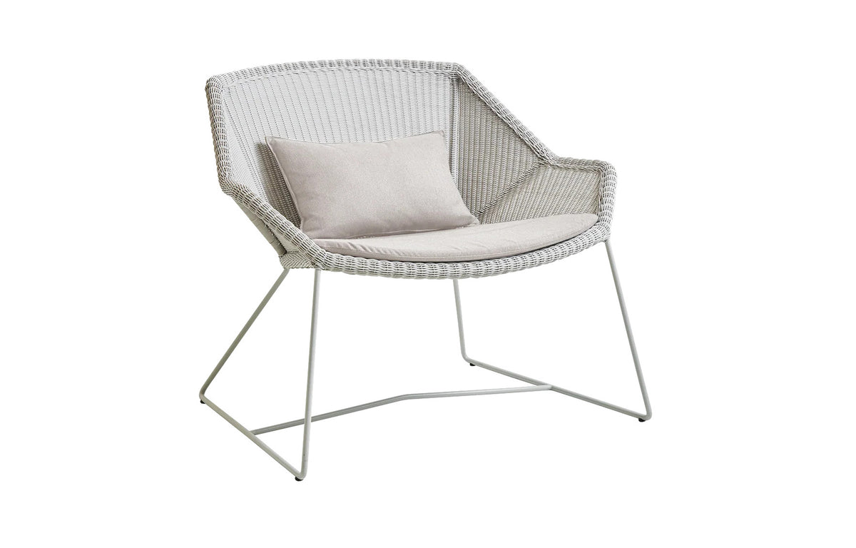 Breeze Lounge Chair by Cane-Line - White Grey Fiber Weave *, Sand Natte Cushion Set.