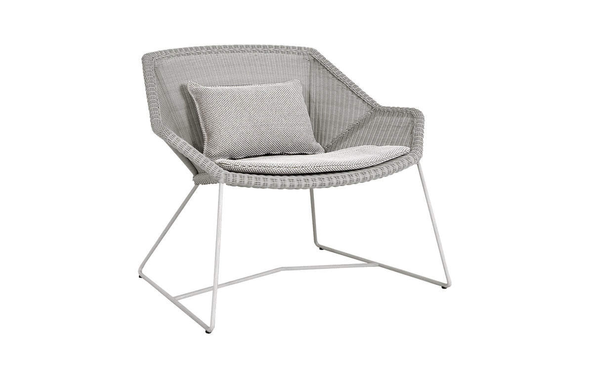 Breeze Lounge Chair by Cane-Line - Taupe Fiber Weave, Light Grey Focus Cushion Set.