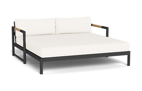 Breeze XL Daybed by Harbour - Asteroid Aluminum, Blanco Panama.