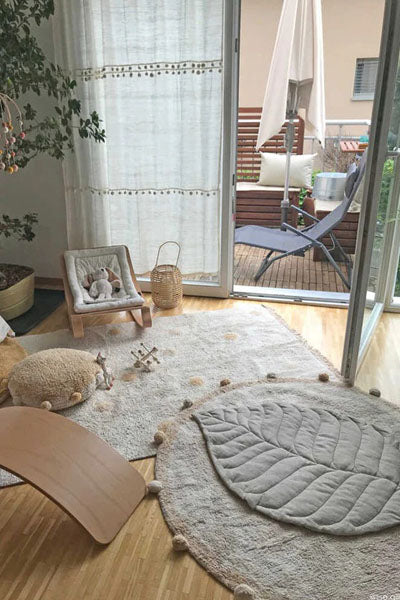Bubbly Washable Round Rug by Lorena Canals, showing bubbly washable round rug in live shot.