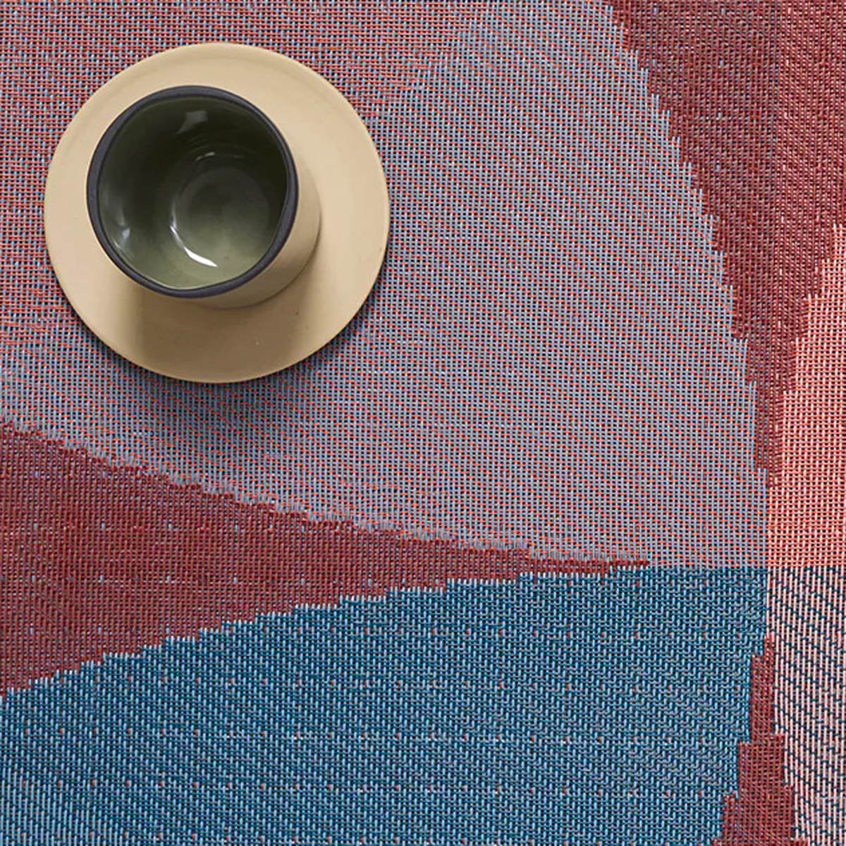 Canopy Placemat by Chilewich, showing closeup view of canopy placemat in live shot.