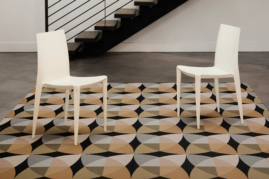Canopy Woven Floor Rug by Chilewich, showing canopy woven floor rug in live shot.