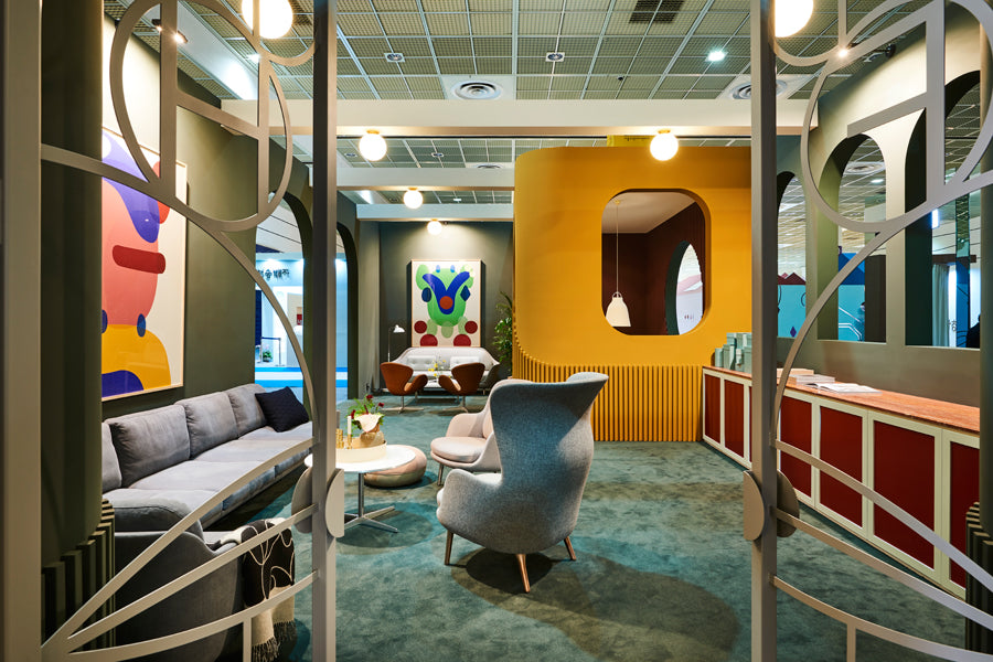 Circular Coffee Table by Fritz Hansen, showing circular coffee table in live shot.