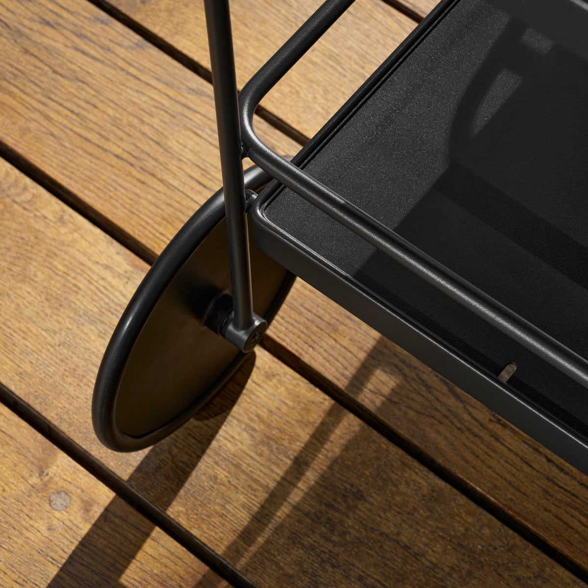 Click Serving Cart by Houe, showing closeup view of click serving cart in live shot.