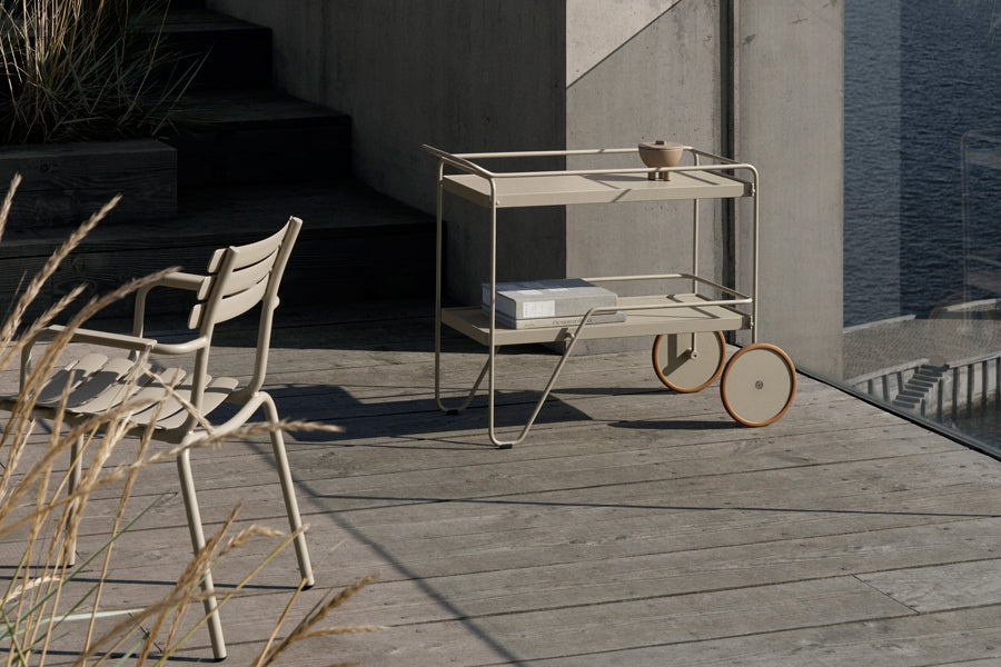 Click Serving Cart by Houe, showing click serving cart in live shot.