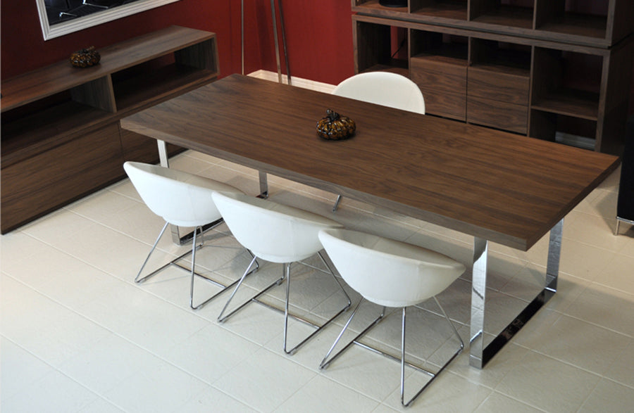 Crescent Wire Chair by SohoConcept, showing cresecent wire chairs in live shot.