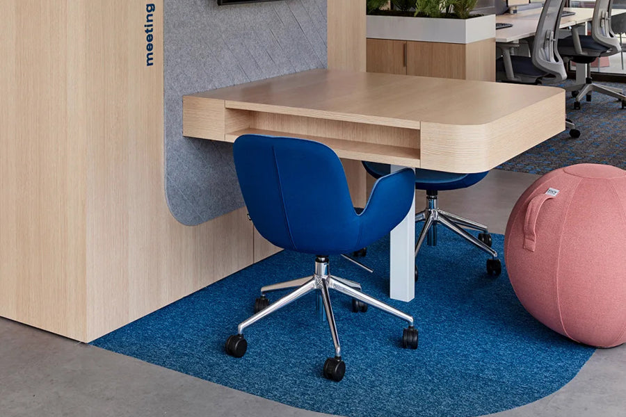 Daisy Premium Office Chair by B&T, showing daisy premium office chairs in live shot.