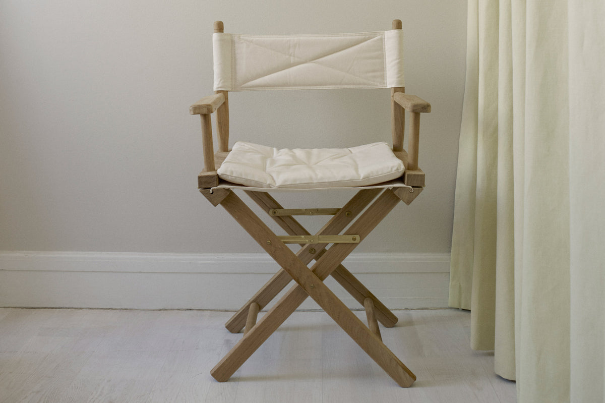 Director's Indoor Chair by Fritz Hansen, showing director's indoor chair in live shot.