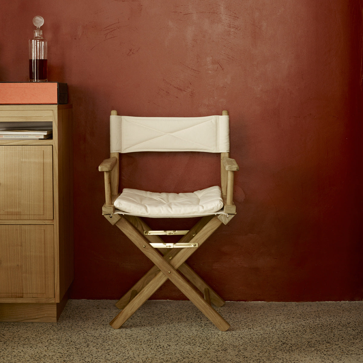 Director's Indoor Chair by Fritz Hansen, showing director's indoor chair in live shot.