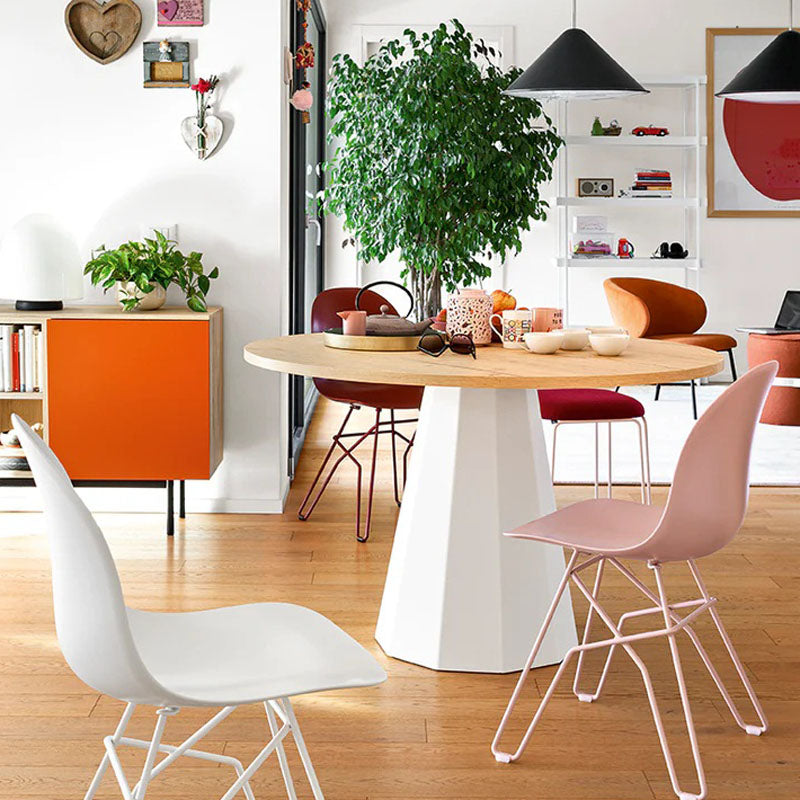 Dix Fixed Table by Connubia, showing dix fixed table in live shot.
