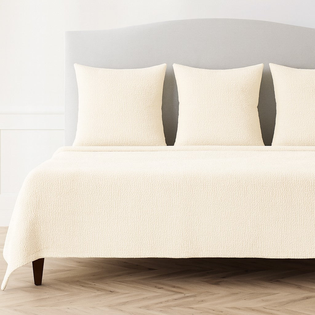 Savannah Cotton Coverlet Set in Ecru