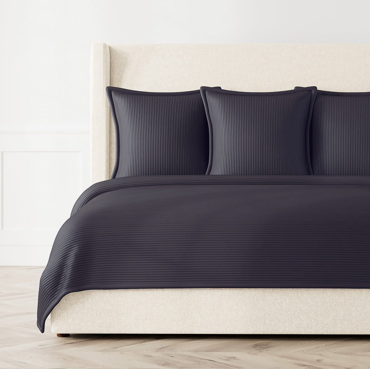 Linea Coverlet Set in Black