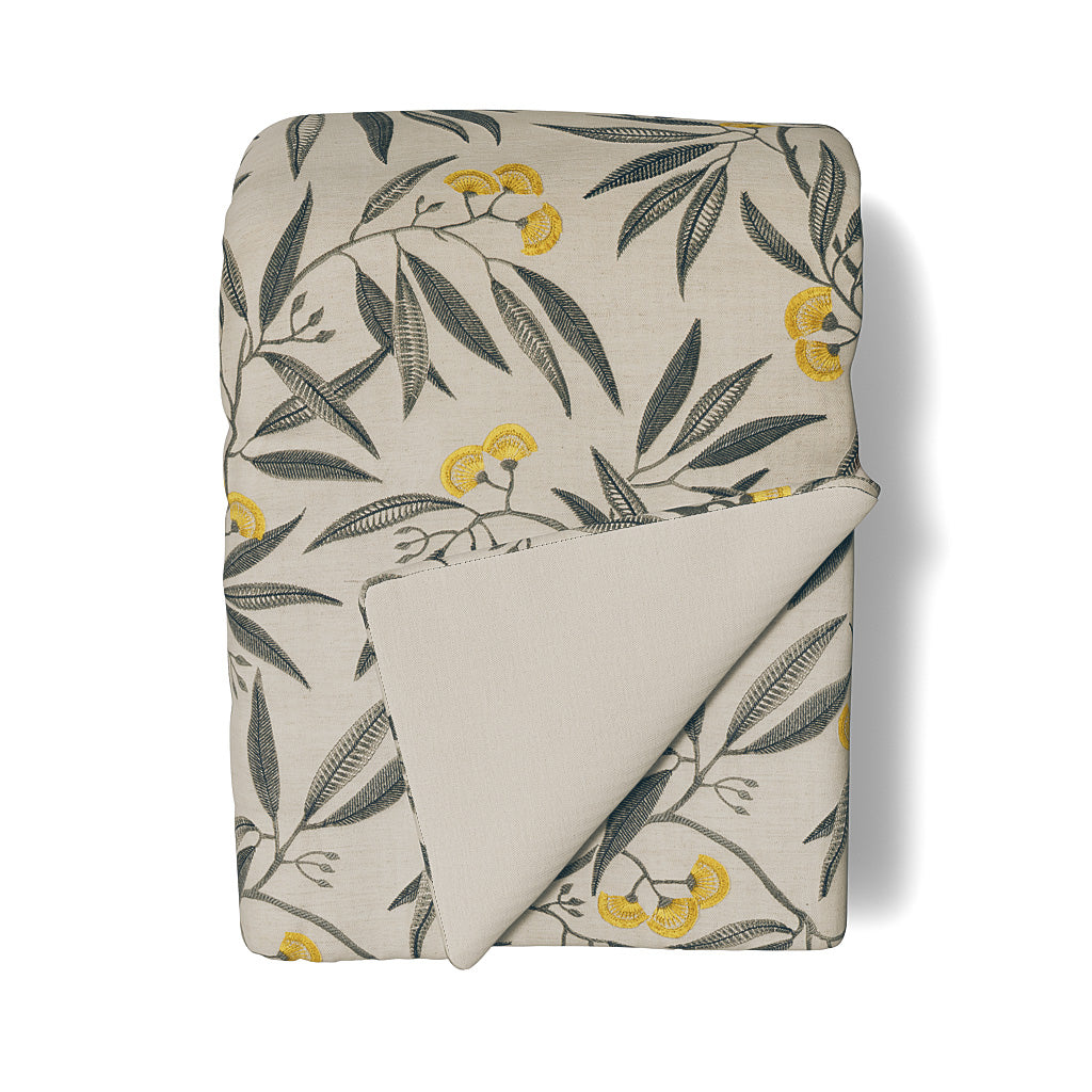 Alyssum Linen Throw in Yellow