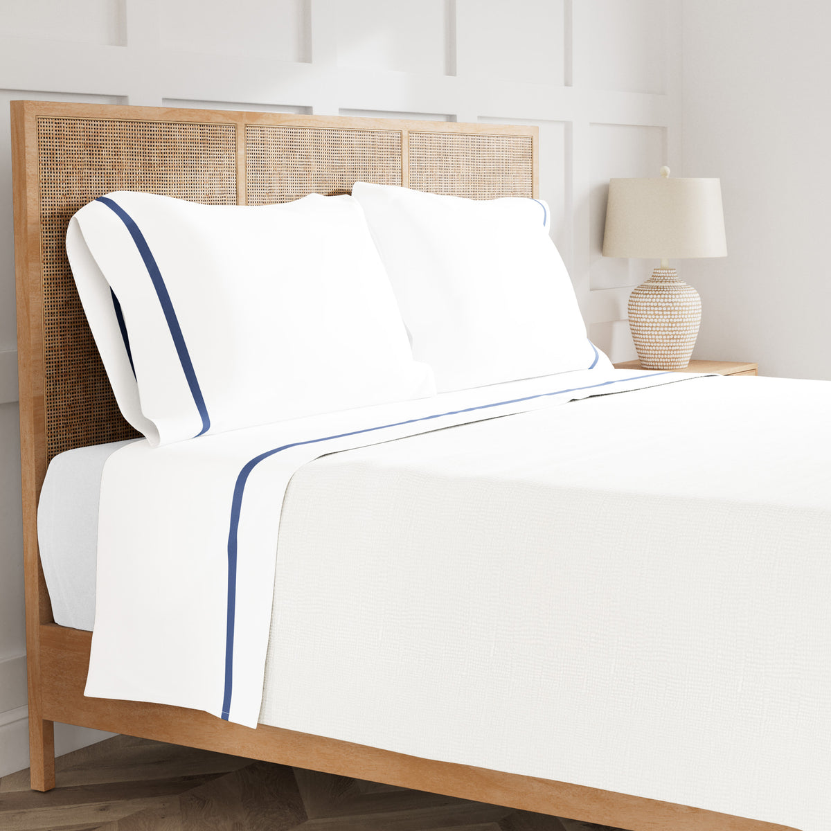 Ready-to-Bed 2.0 Cotton & Trim Sheet Set in White/Periwinkle