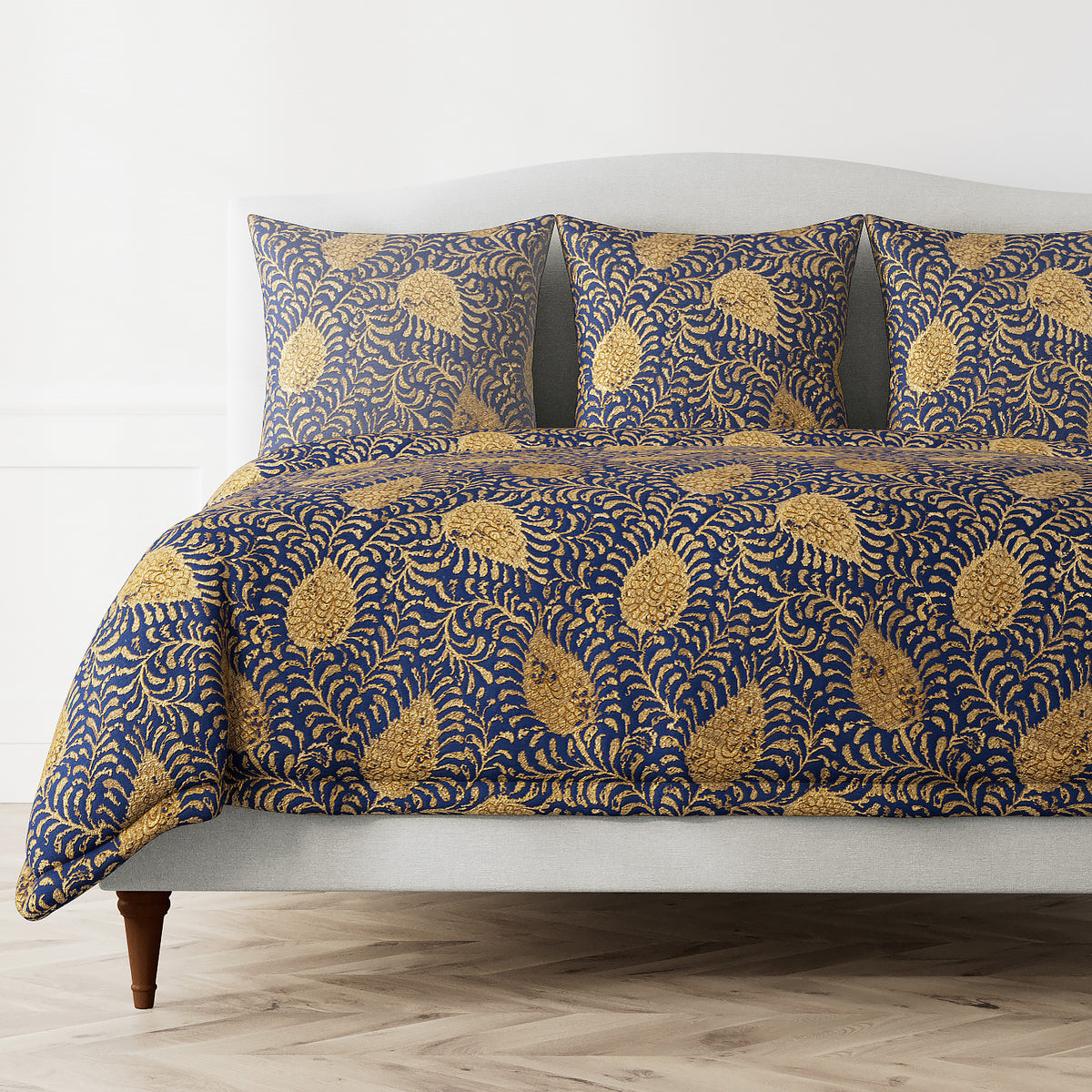Kinrande Linen Duvet Cover in Marine/Gold