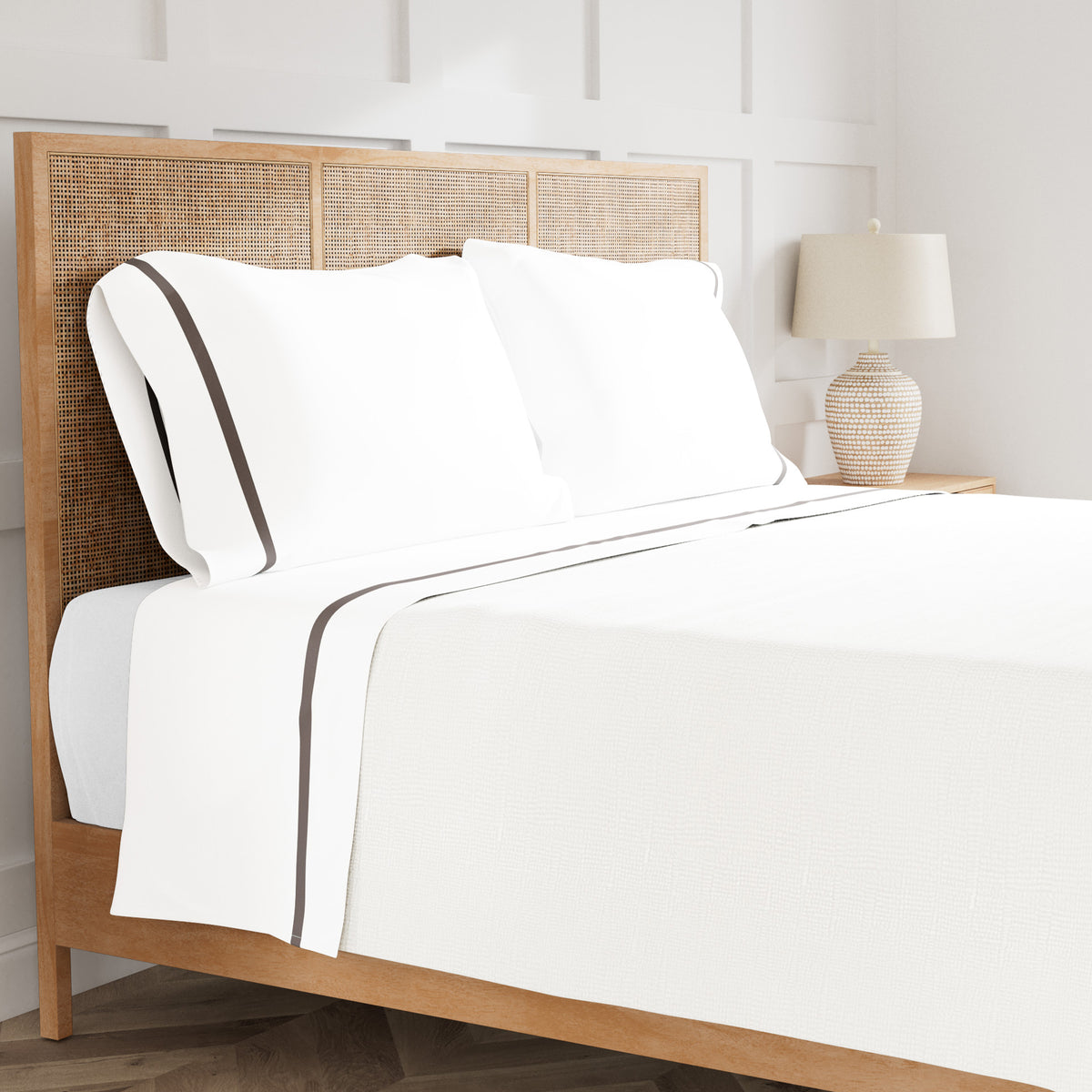 Ready-to-Bed 2.0 Cotton & Trim Sheet Set in White/Grey
