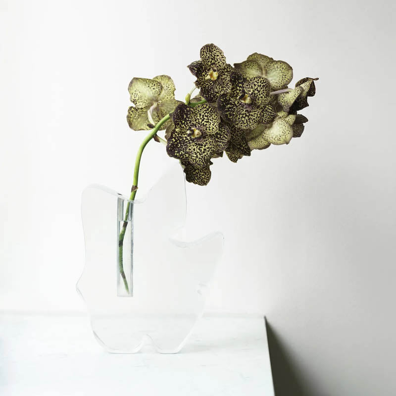 Draw Vase by Normann Copenhagen, showing draw vase in live shot.