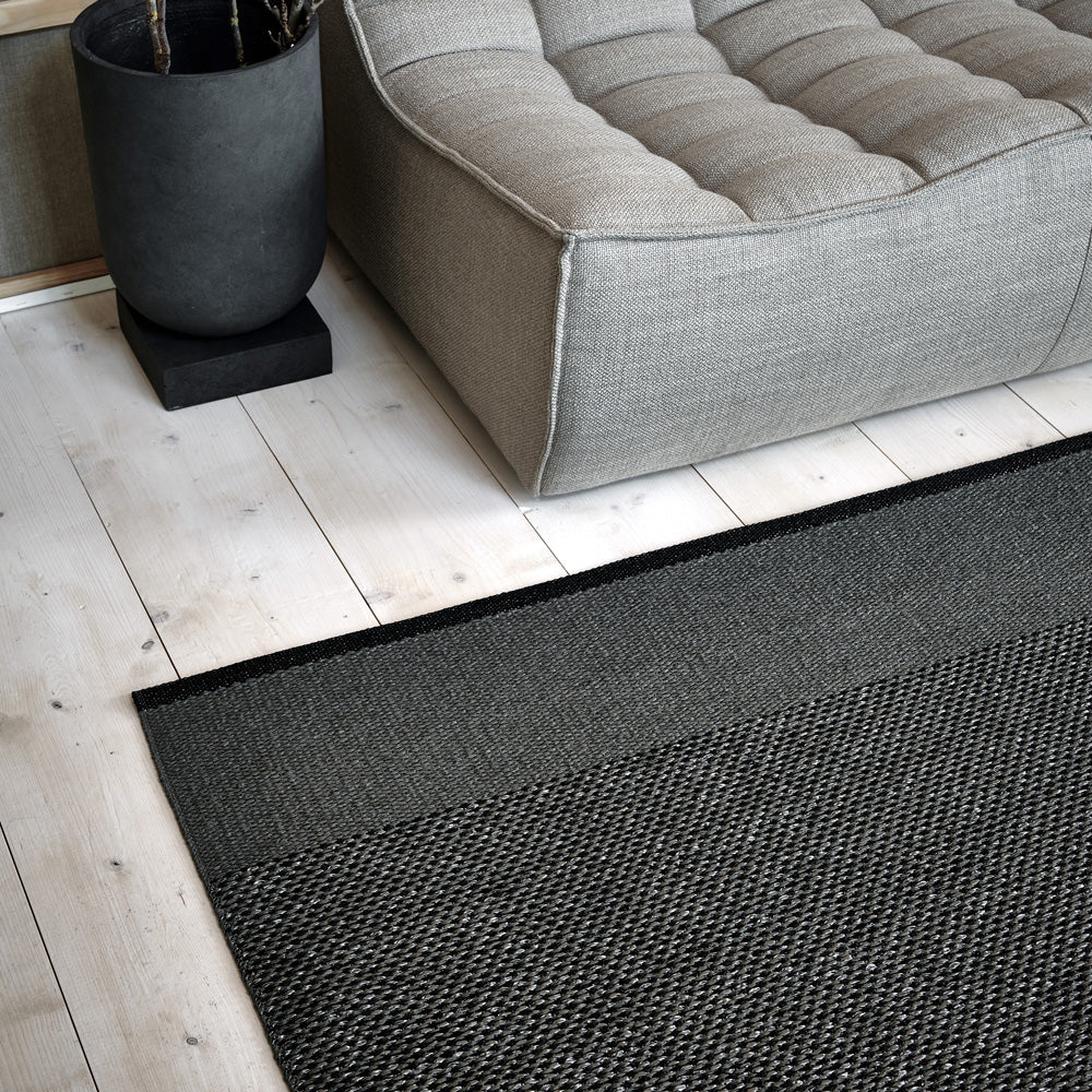Edit Dark Brown & Dark Linen with Linen Metalic Rug by Pappelina, showing edit dark brown & dark linen with linen metalic rug in live shot.