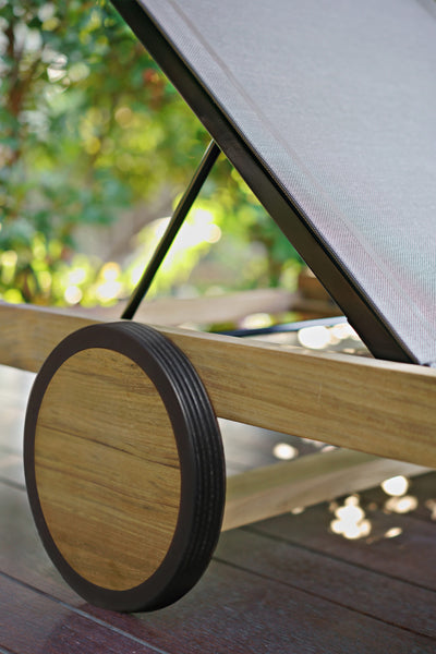 Ekka Lounger by Mamagreen, showing closeup view of ekka lounger in live shot.