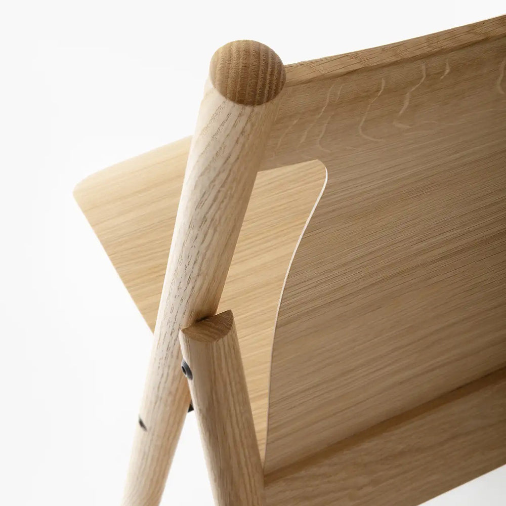 Faneeri Folding Chair by Nikari, showing closeup view of faneeri folding chair.