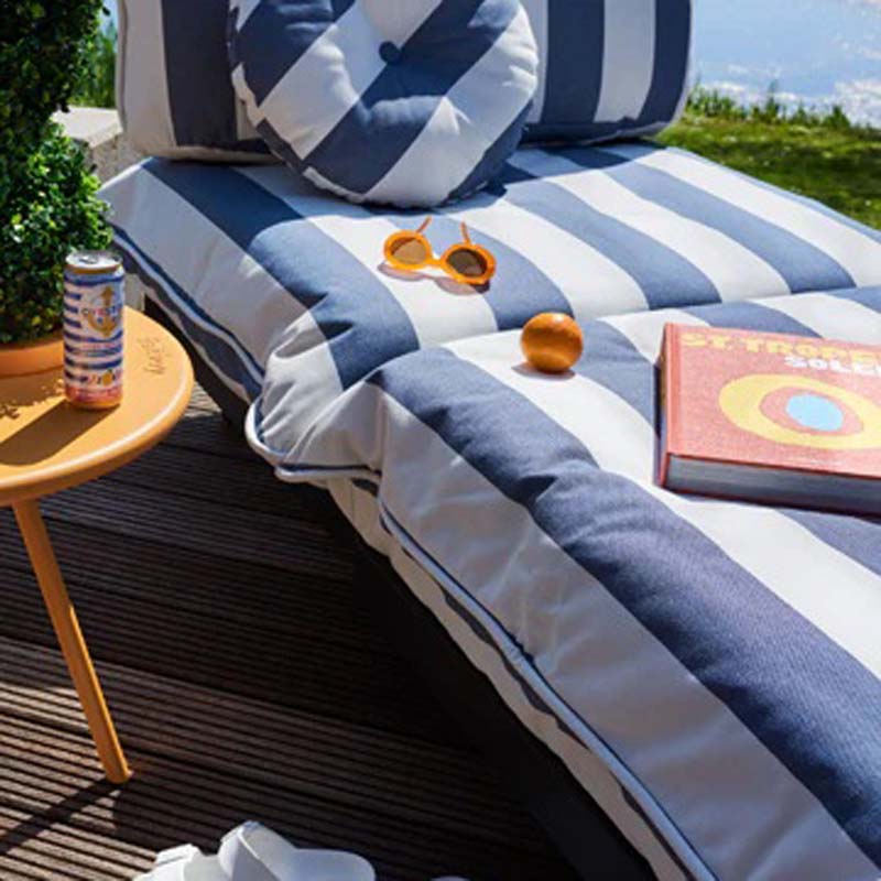 Circle Pillow by Fatboy, showing circle pillow in live shot.